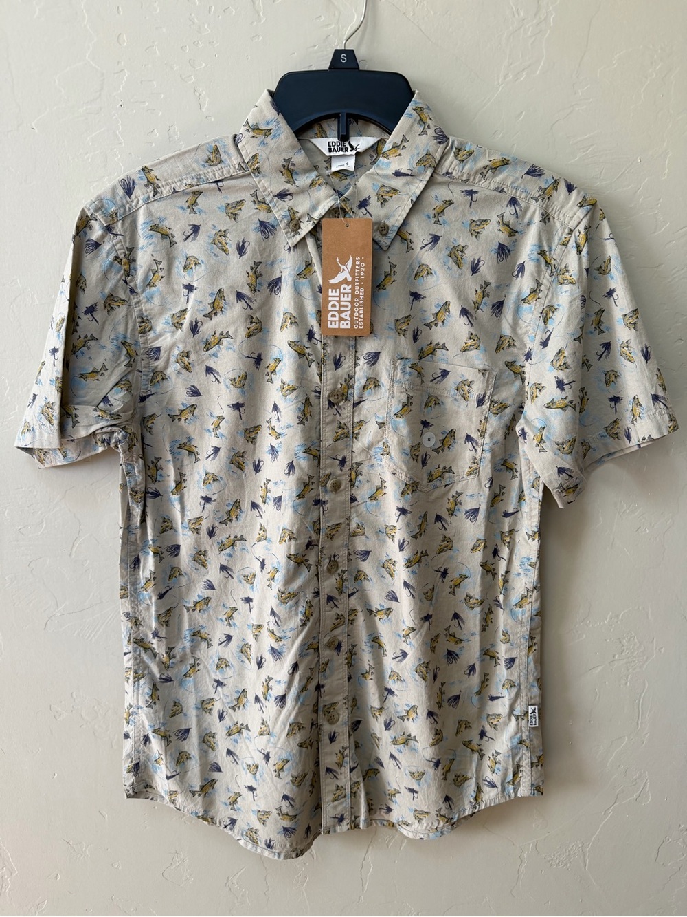 NWT Eddie Bauer Baja Camp Shirt Mens Sz S Fly Fishing Trout Print Short Sleeve